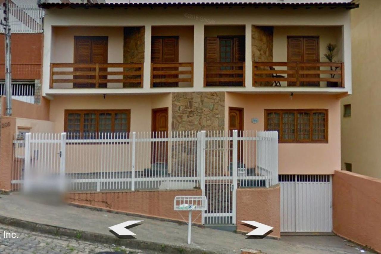 Confortável casa de madeira Poços de Caldas Exterior foto